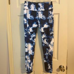 White and Blue Tie Dye Athletic Leggings with pockets